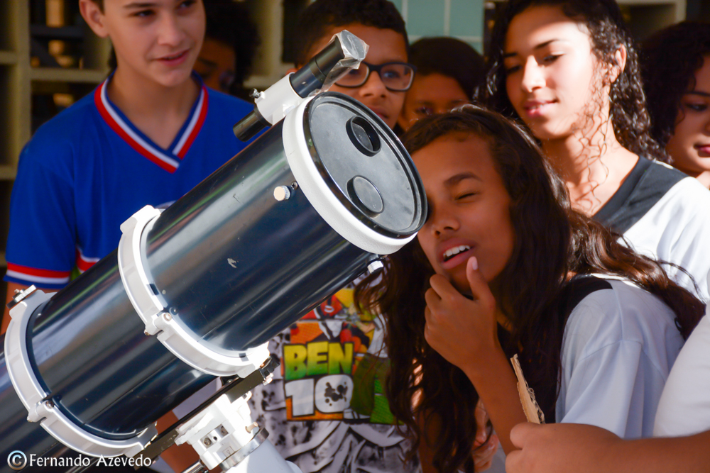 observação em telescópio
