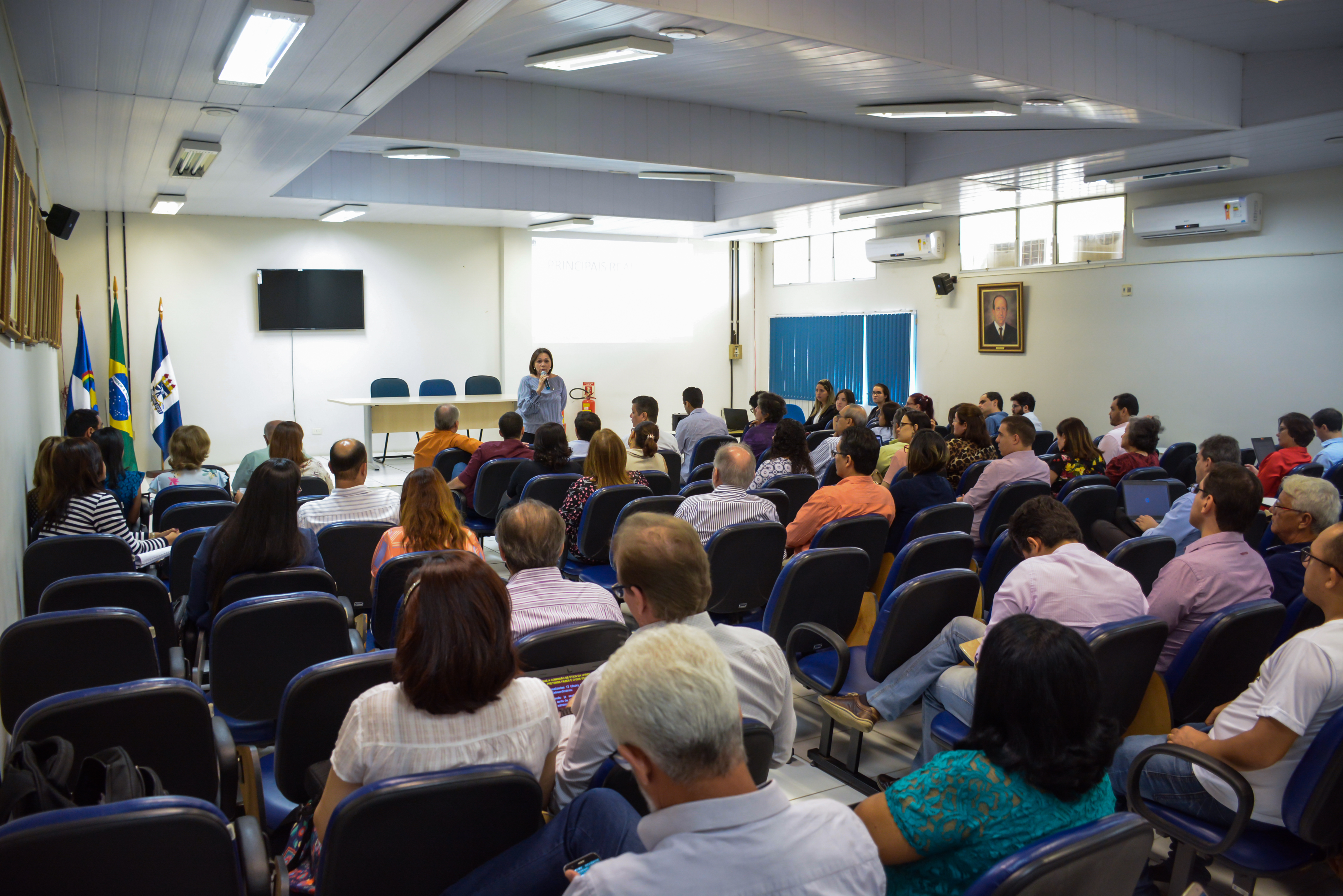 Gestores participando de evento sobre prestação de contas 2017