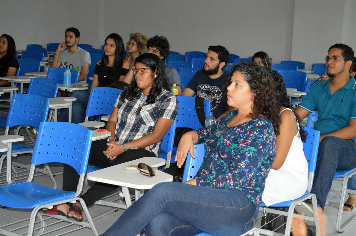 Estudantes e público externo participam da Tarde Recifal