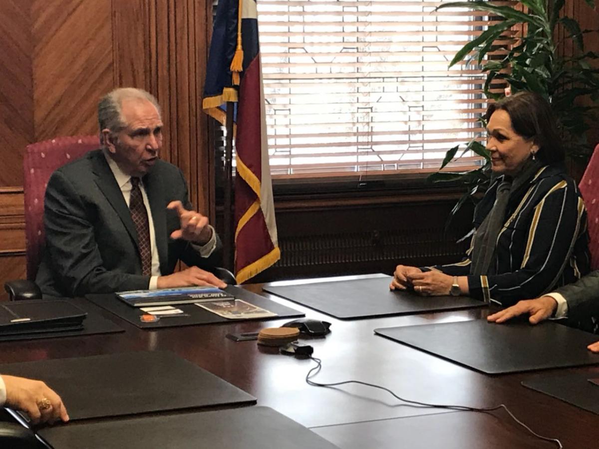 Reitora da UFRPE visita universidades americanas em missão internacional