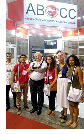 Estudantes da UFRPE são destaque na Feira Nacional do Camarão, Fenacam